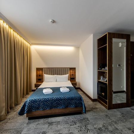 Bed and Breakfast Sleep&Fly Okecie Warsaw Airport Zewnętrze zdjęcie