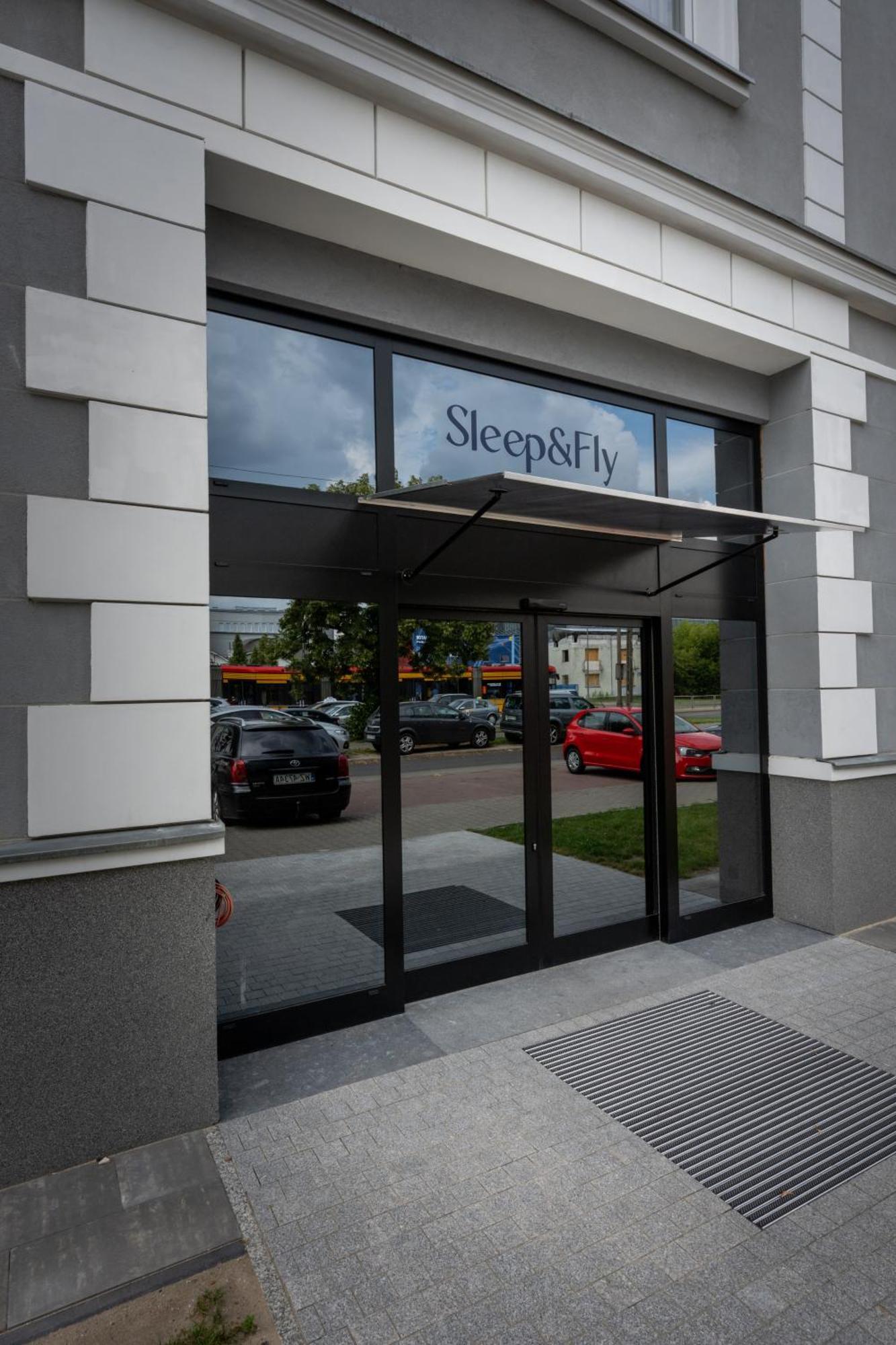 Bed and Breakfast Sleep&Fly Okecie Warsaw Airport Zewnętrze zdjęcie