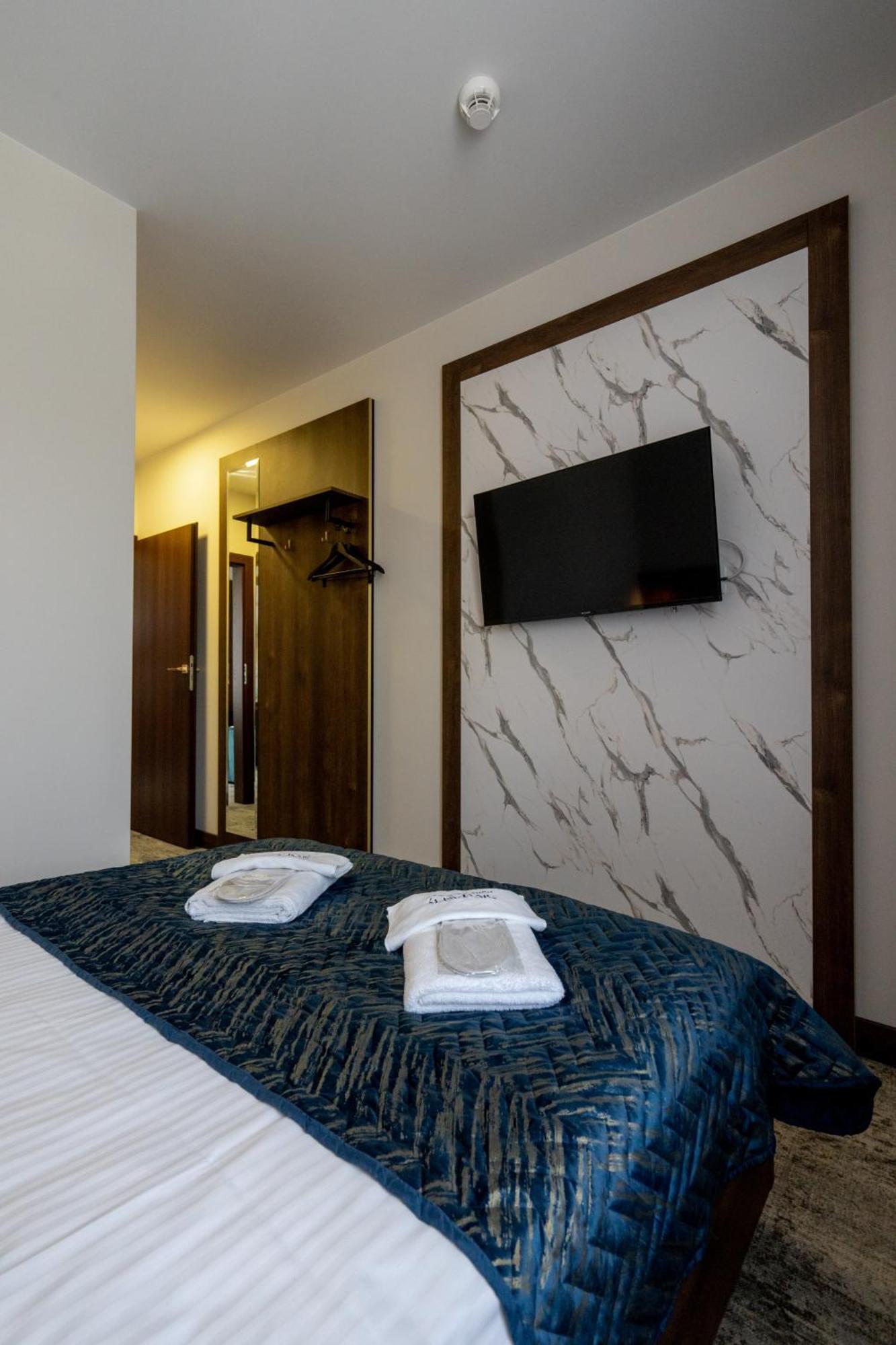 Bed and Breakfast Sleep&Fly Okecie Warsaw Airport Zewnętrze zdjęcie