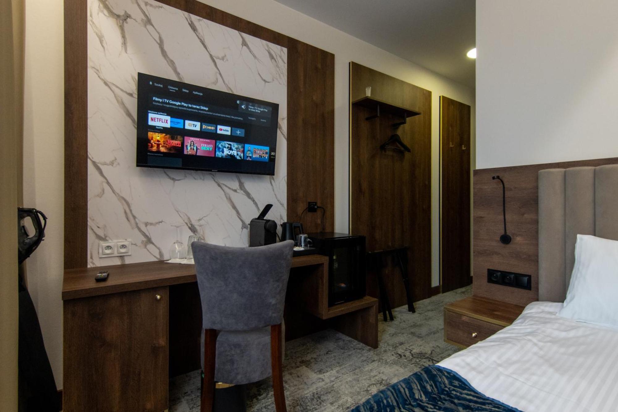Bed and Breakfast Sleep&Fly Okecie Warsaw Airport Zewnętrze zdjęcie
