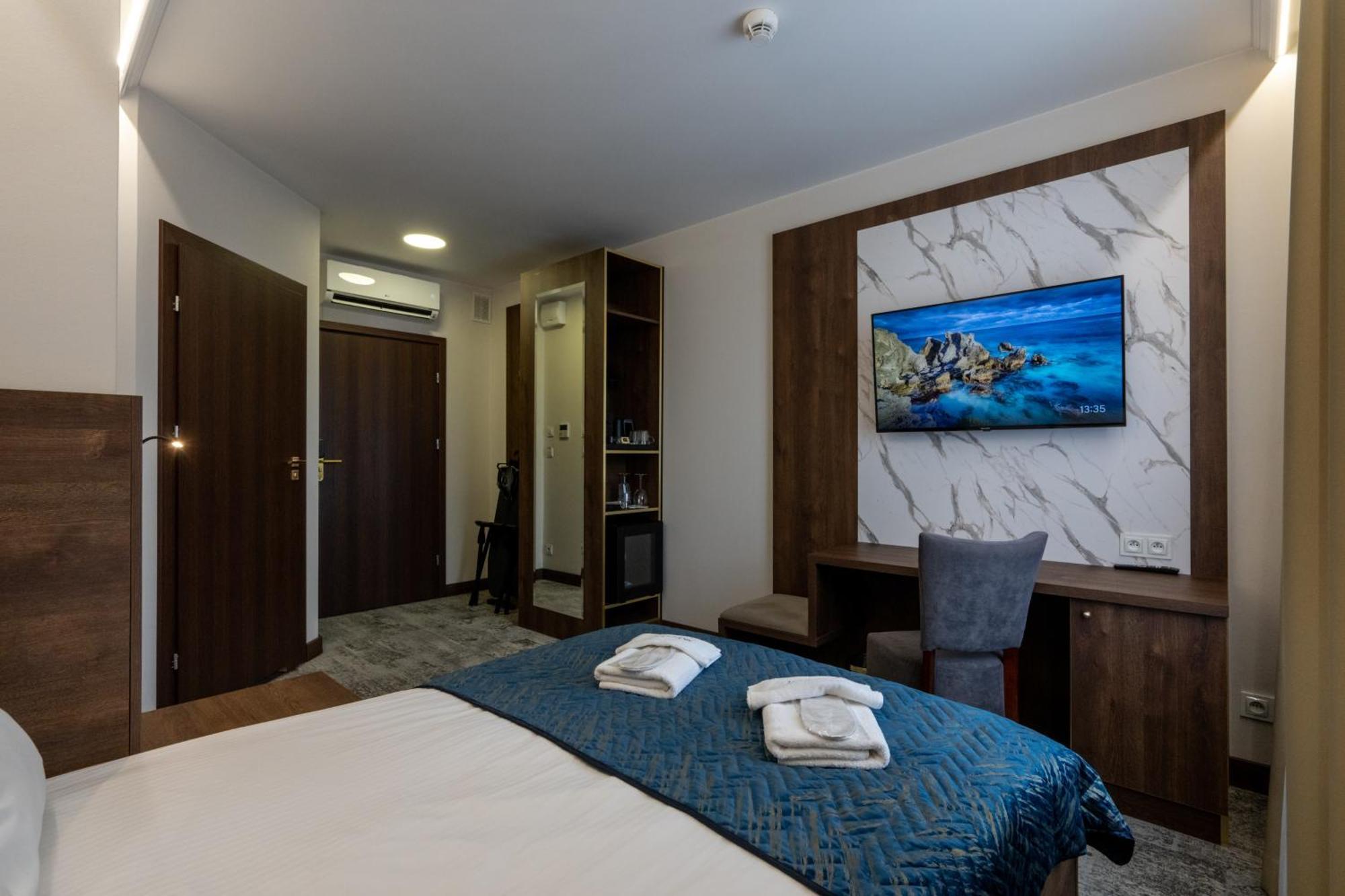 Bed and Breakfast Sleep&Fly Okecie Warsaw Airport Zewnętrze zdjęcie
