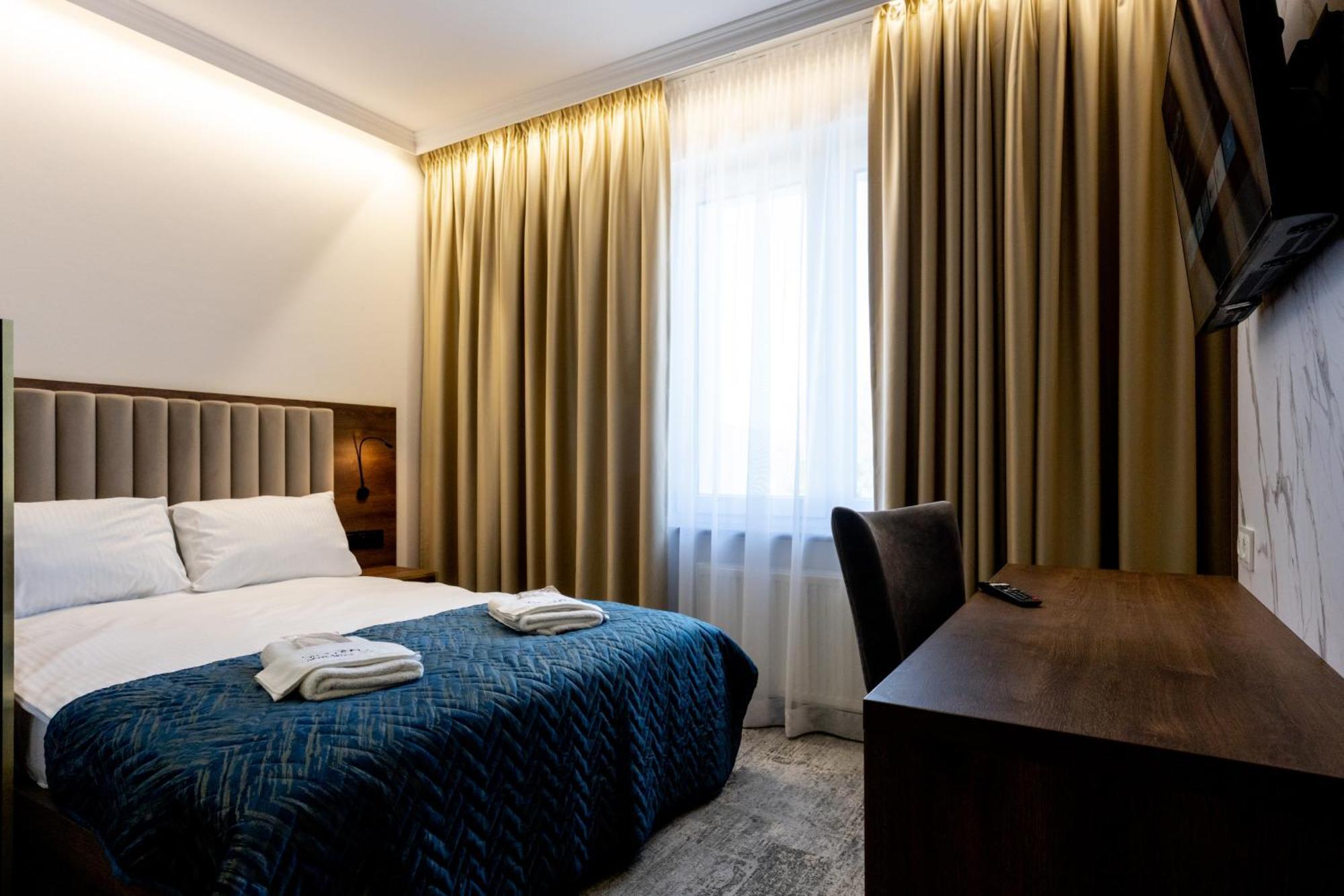 Bed and Breakfast Sleep&Fly Okecie Warsaw Airport Zewnętrze zdjęcie